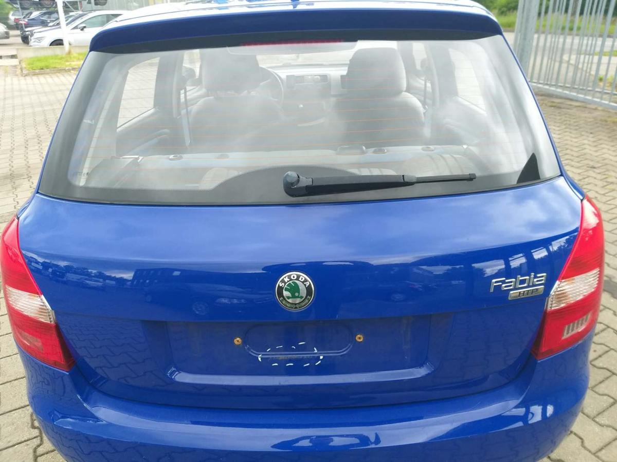 Skoda Fabia 2 5J original Heckklappe mit Heckscheibe 4590 Dynamic Blau Fließheck Bj.2009